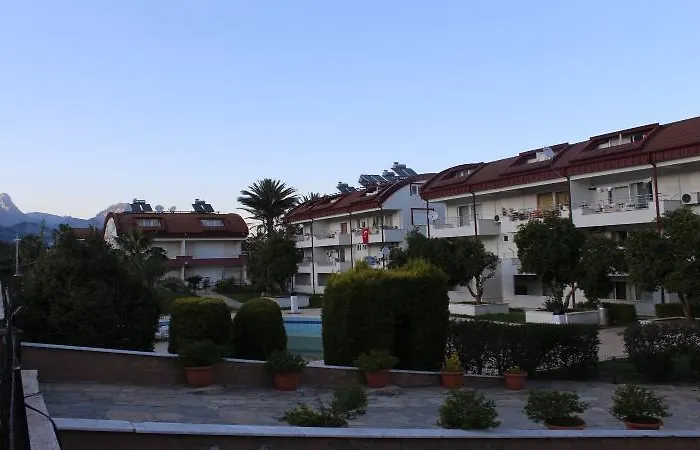 Monna Roza Family Hotell 5*